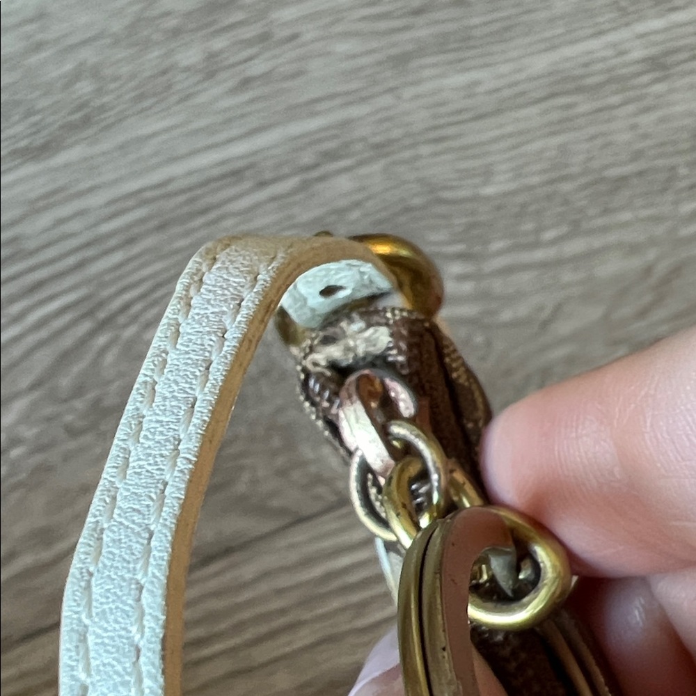 COACH SoHo keychain Mini bag charm coin purse Brown w/ White leather Gold studs - Picture 8 of 11